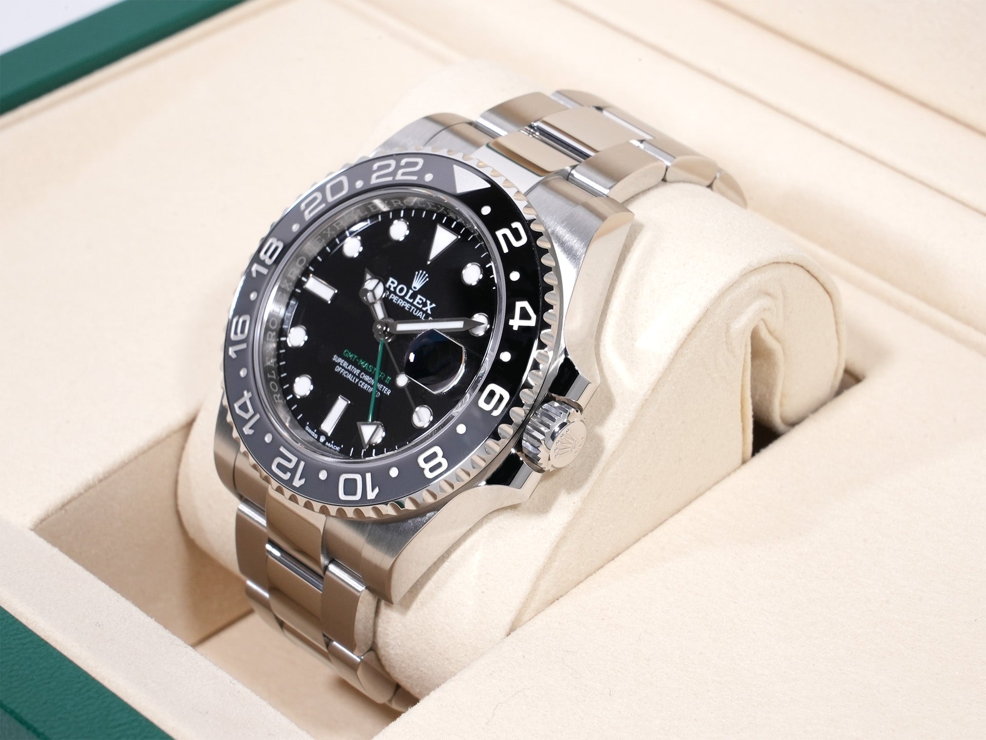 Rolex GMT-Master II Ref. 126710GRNR Stainless Steel Black Dial Oyster Bracelet Unused zphs54py