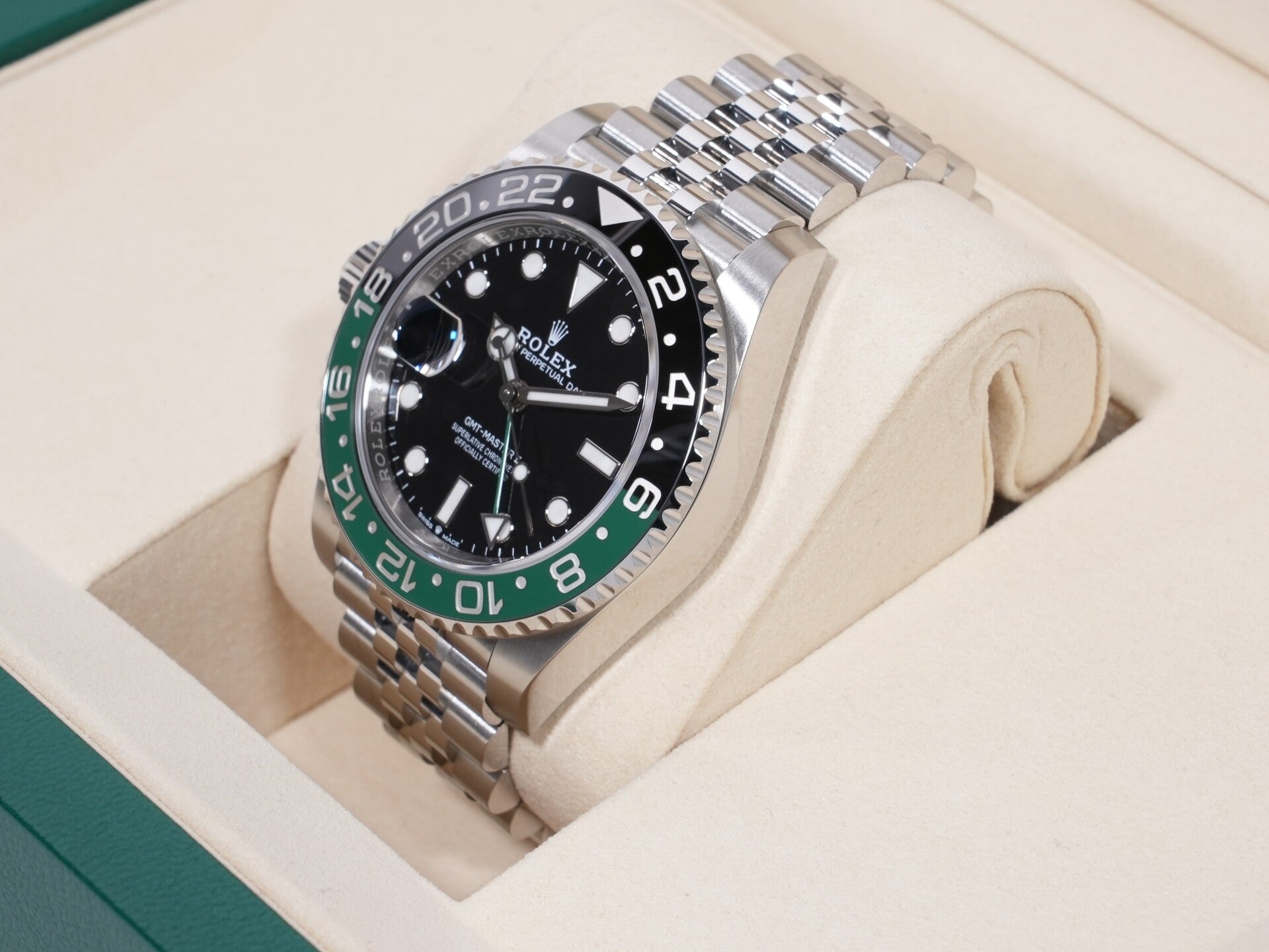 Rolex GMT-Master II Ref. 126720VTNR, stainless steel, black dial, Jubilee bracelet, unused.  (8f55csyw appears to be an internal reference number and not part of the product description)