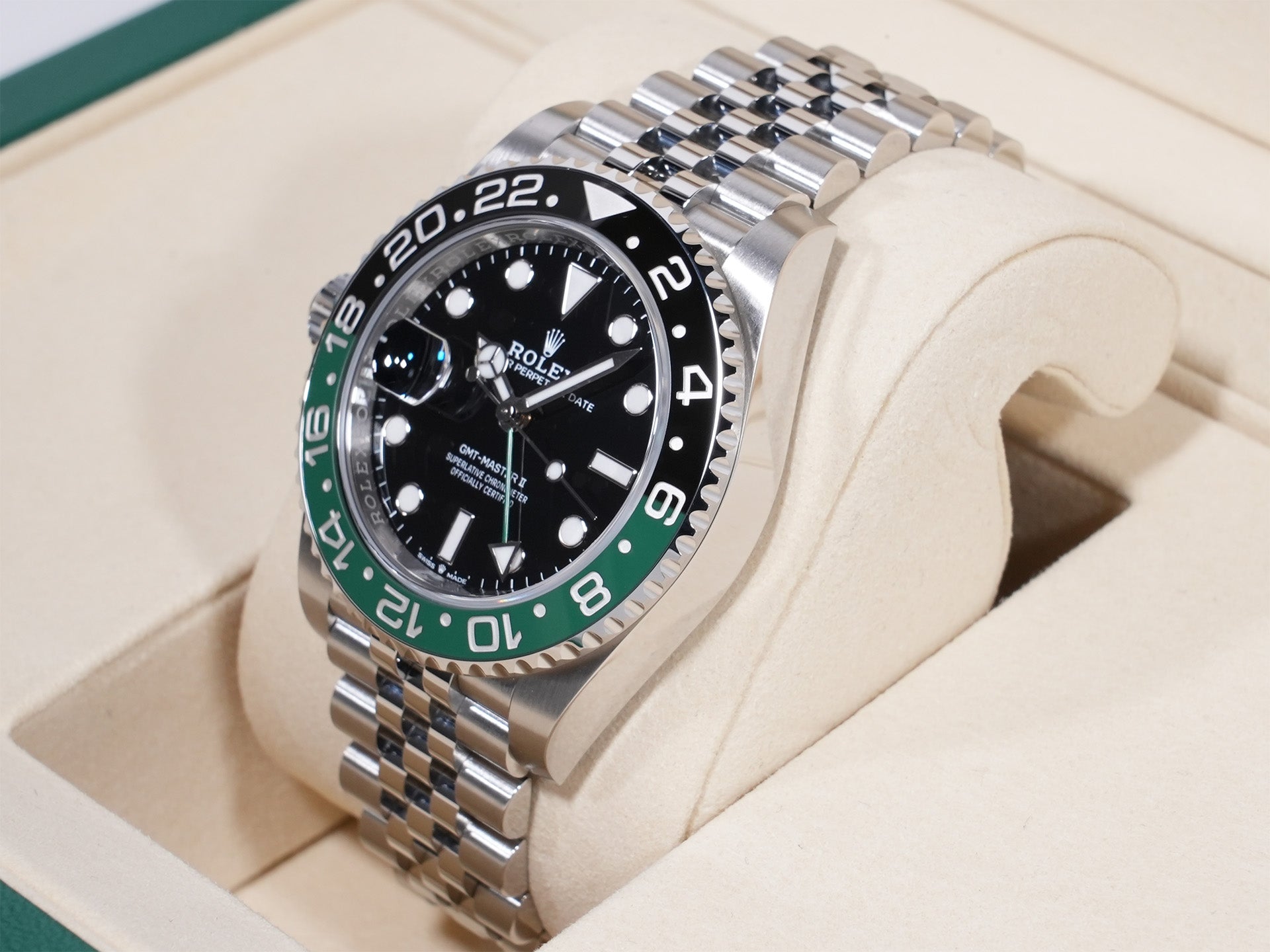 Rolex GMT-Master II Ref. 126720VTNR SS Black Dial Jubilee Bracelet Unused vgp4yb7m