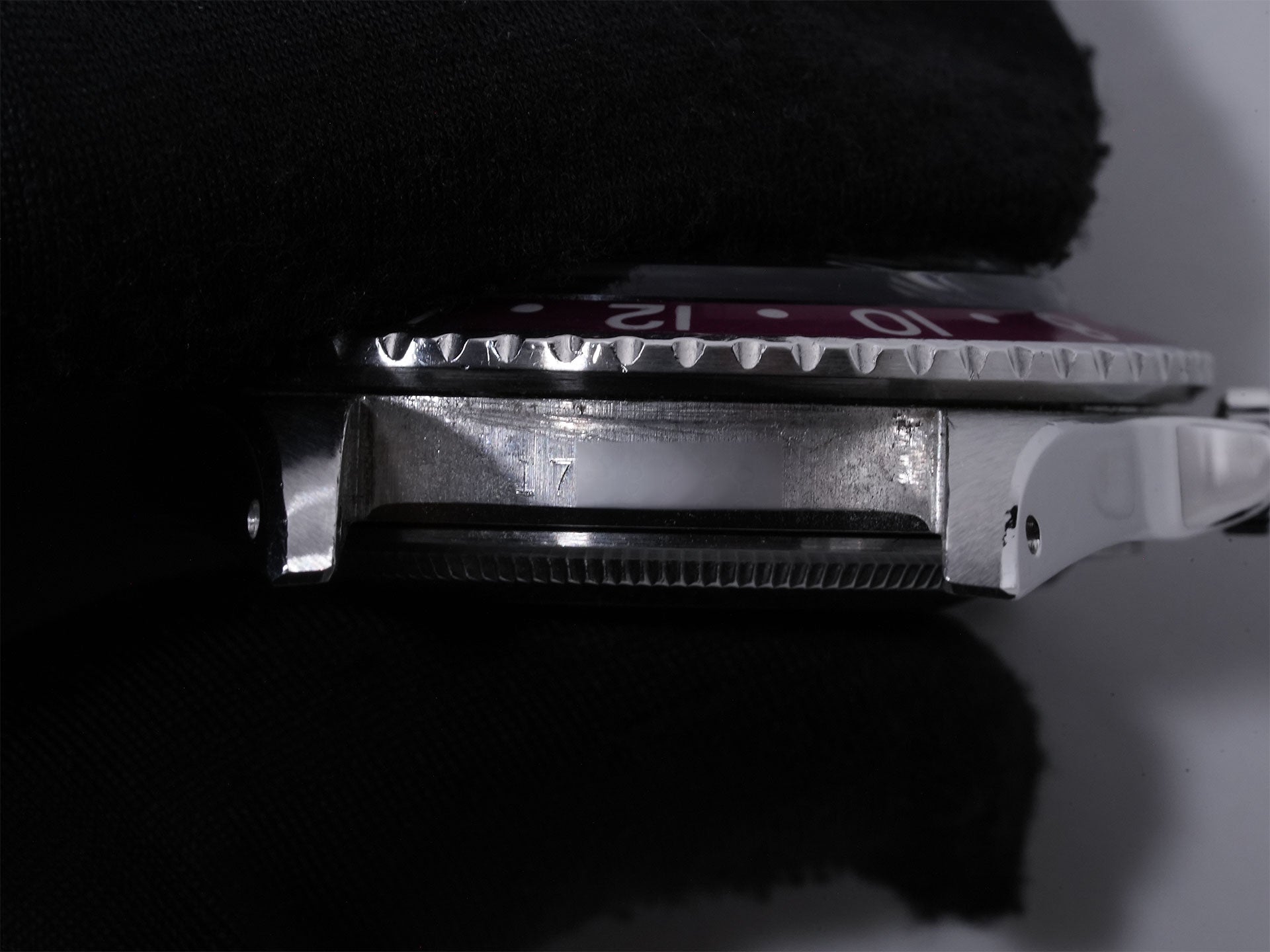 Rolex GMT-Master Ref. 1675 SS Black Dial, Pre-owned (tzm8t22b)