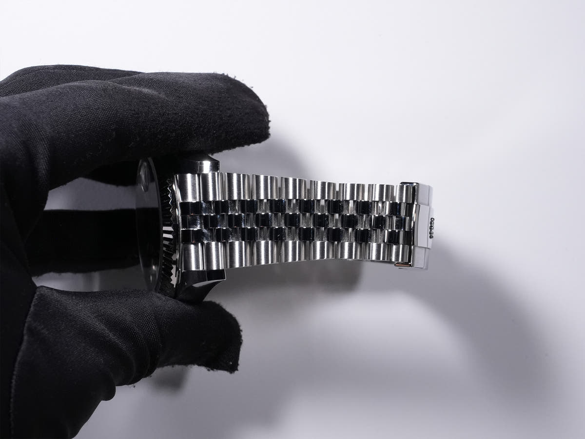 Rolex Sky-Dweller Ref. 326934 SS/WG Black Dial Jubilee Bracelet Pre-owned qhbi46ub