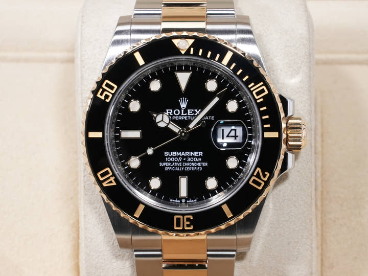 ロレックス サブマリーナー デイト Ref.126613LN ステンレススチール/イエローゴールド ブラック文字盤 美中古 zz4ptj6p