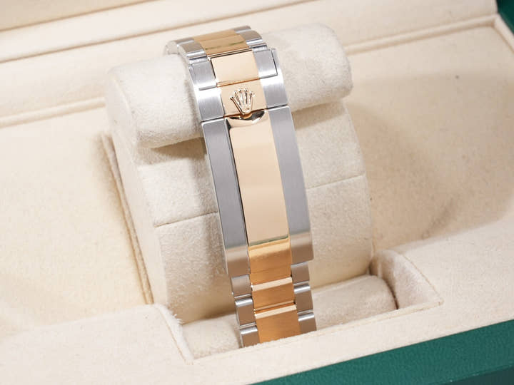 ロレックス サブマリーナー デイト Ref.126613LN ステンレススチール/イエローゴールド ブラック文字盤 美中古 zz4ptj6p