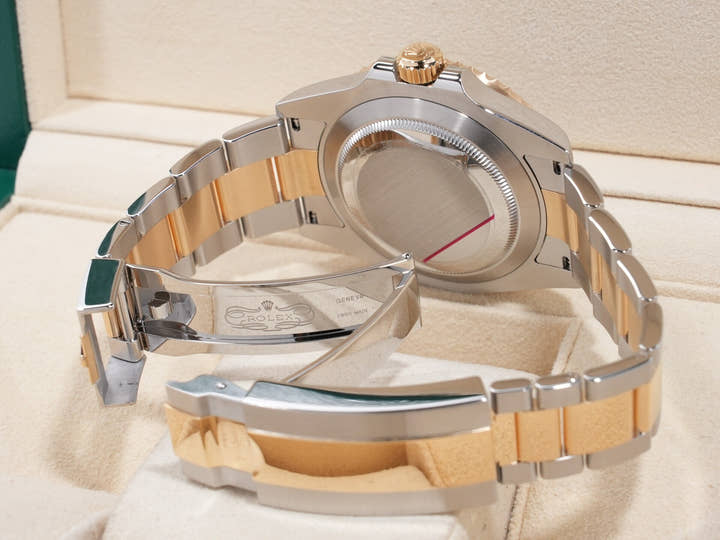 ロレックス サブマリーナー デイト Ref.126613LN ステンレススチール/イエローゴールド ブラック文字盤 美中古 zz4ptj6p