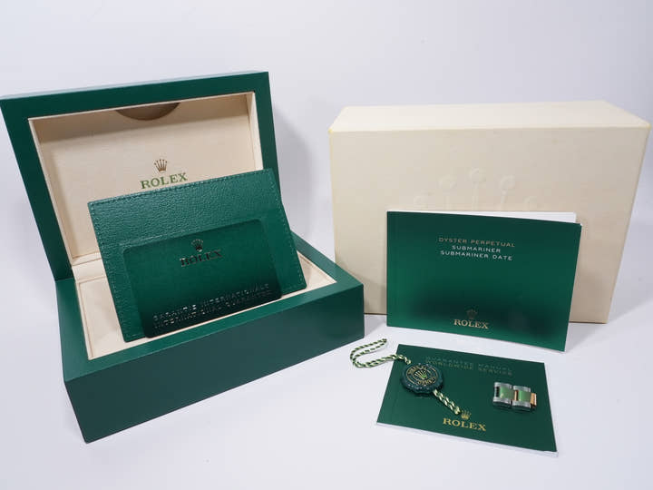 ロレックス サブマリーナー デイト Ref.126613LN ステンレススチール/イエローゴールド ブラック文字盤 美中古 zz4ptj6p