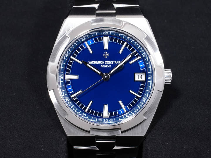 ヴァシュロンコンスタンタン オーヴァーシーズ Ref.4500V/110A-B128 ステンレススチール ブルー文字盤 中古 cgeip4zv