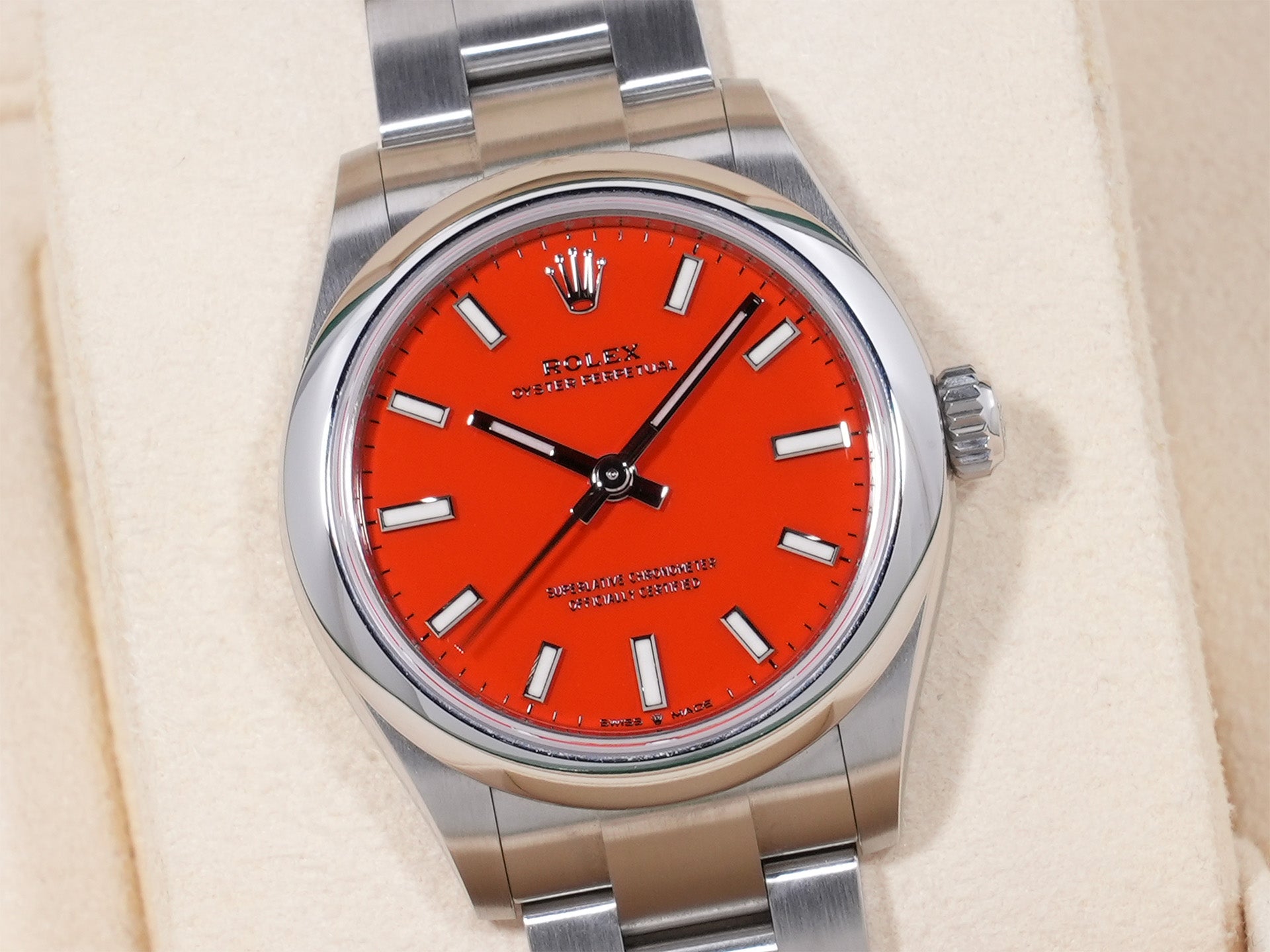 ロレックス オイスターパーペチュアル31 Ref.277200 ステンレススチール コーラルレッド文字盤