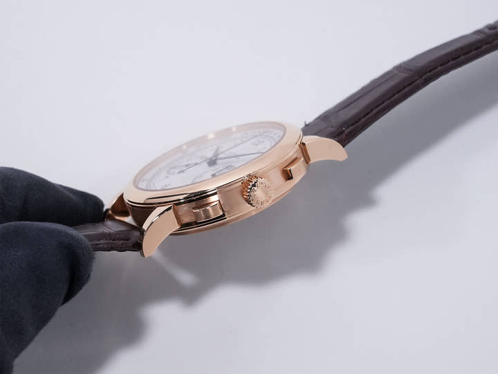 A. Lange &amp; Söhne 1815 Chronograph Ref. 414.032 18KPG, silver dial, pre-owned, good condition.  (7wd7qhuh appears to be an internal reference number and not part of the product description)