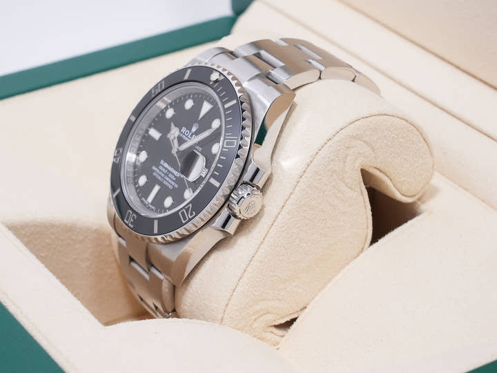 Rolex Submariner Date Ref. 116610LN Stainless Steel Black Dial Pre-owned 24fcyixp