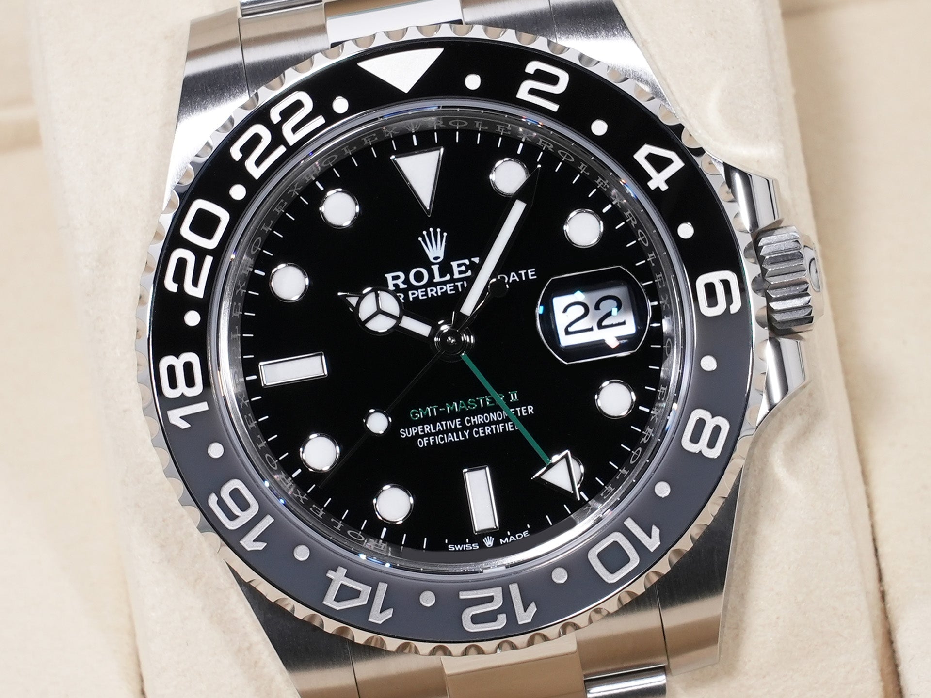 Rolex GMT-Master II Ref. 126710GRNR Stainless Steel Black Dial Oyster Bracelet Unused rf839jyy