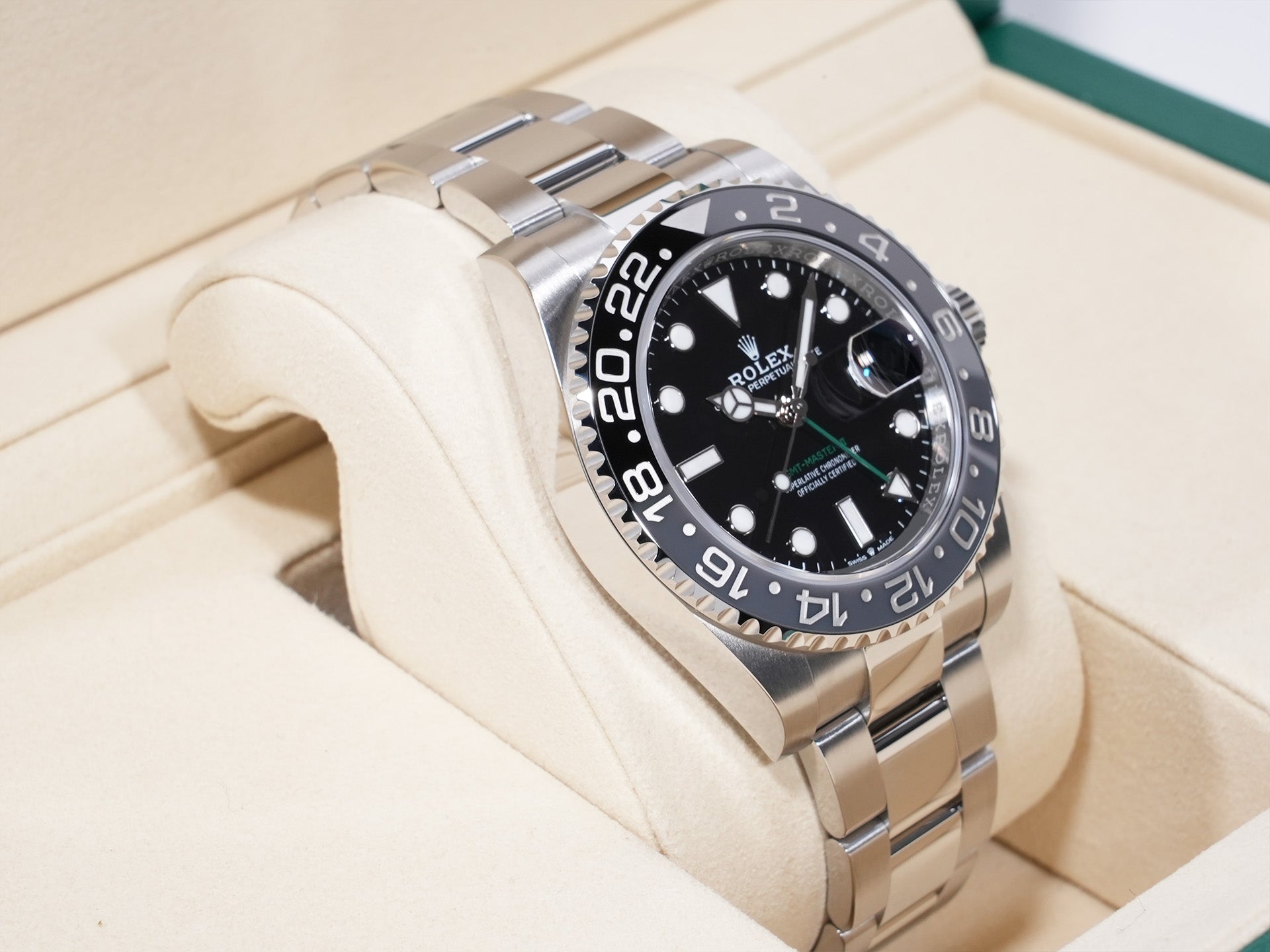 Rolex GMT-Master II Ref. 126710GRNR Stainless Steel Black Dial Oyster Bracelet Unused rf839jyy