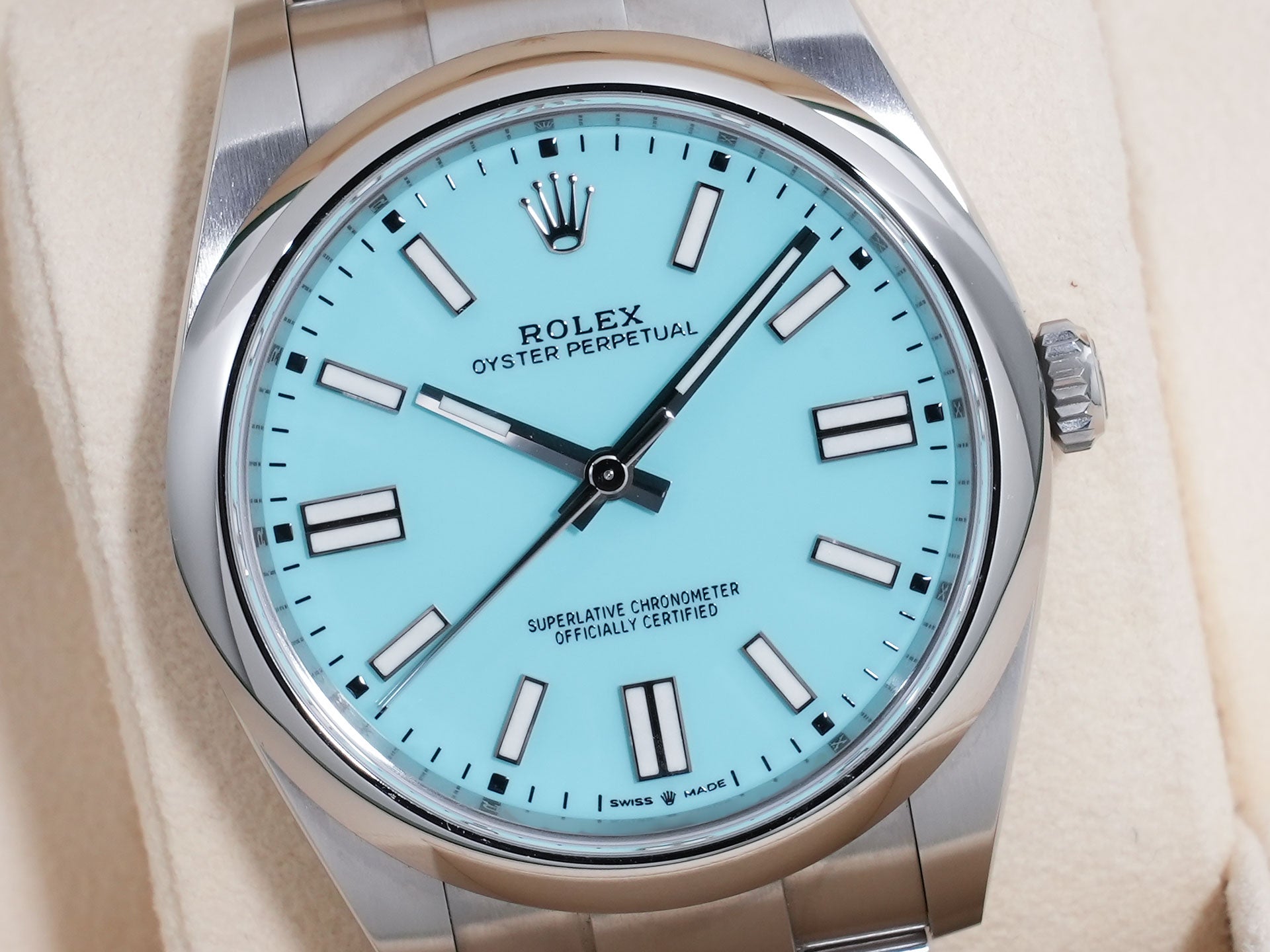 ロレックス オイスターパーペチュアル41 Ref.124300 ステンレススチール ターコイズ文字盤 中古 ytd9upek