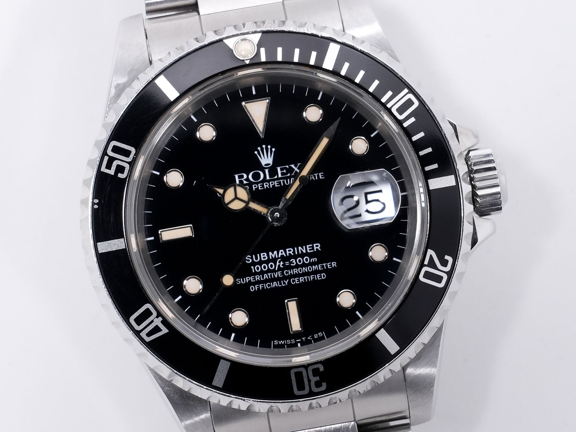 Rolex Submariner Date Ref. 16610 Stainless Steel Black Dial Pre-owned nc4kjz8w