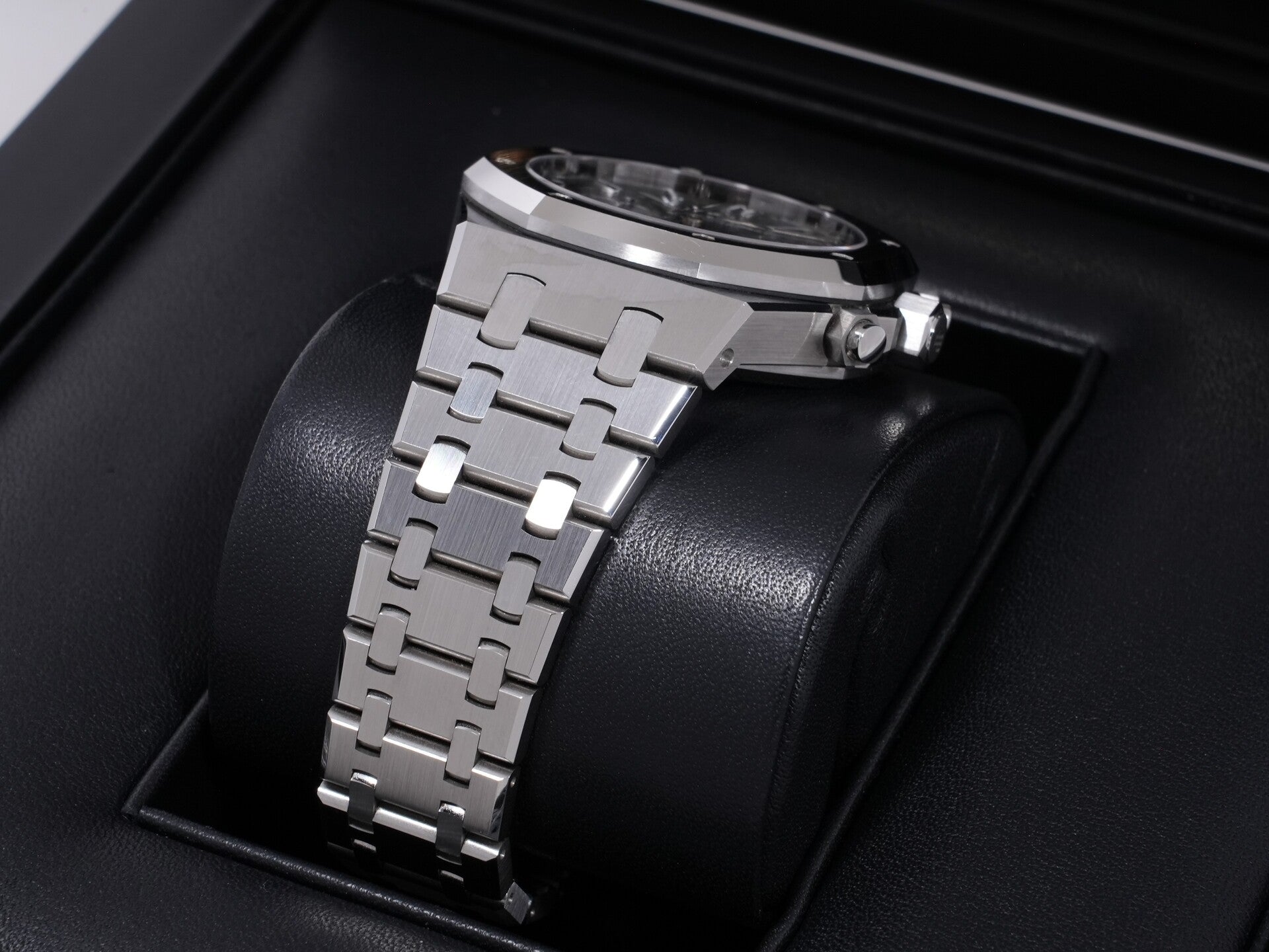 Audemars Piguet Royal Oak Chronograph Ref. 26315ST.OO.1256ST.02 Stainless Steel Gray Dial, Pre-owned, Excellent Condition  (2rpbjq85 appears to be an internal reference number and is not translated)