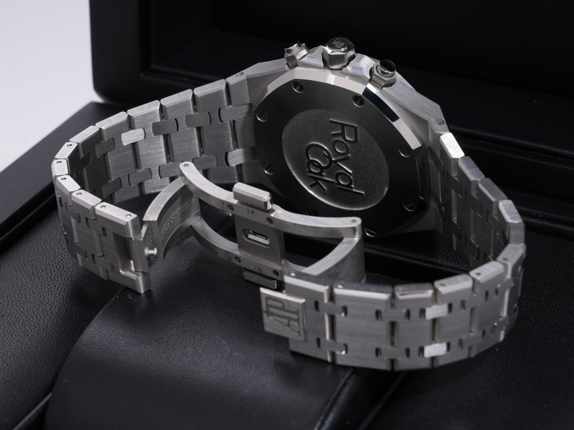 Audemars Piguet Royal Oak Chronograph Ref. 26315ST.OO.1256ST.02 Stainless Steel Gray Dial, Pre-owned, Excellent Condition  (2rpbjq85 appears to be an internal reference number and is not translated)