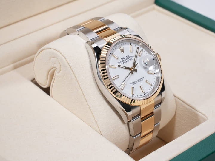 Rolex Datejust 36 Ref. 126233 Stainless Steel/Yellow Gold White Dial Oyster Bracelet, Excellent Condition f65hrtbr