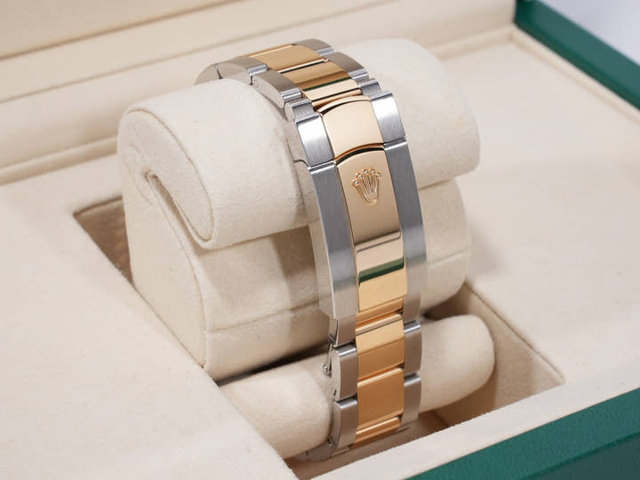 Rolex Datejust 36 Ref. 126233 Stainless Steel/Yellow Gold White Dial Oyster Bracelet, Excellent Condition f65hrtbr