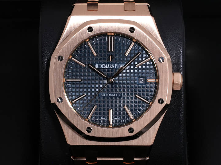 Audemars Piguet Royal Oak Ref. 15400OR.OO.1220OR.03 Pink Gold Blue Dial, Excellent Condition qrztwahm