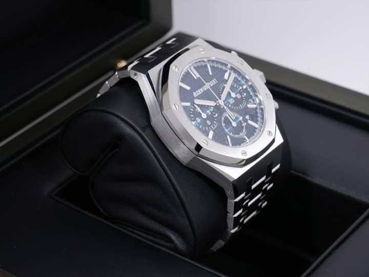 オーデマピゲ ロイヤルオーク クロノグラフ Ref.26715ST.OO.1356ST.01 ステンレススチール ナイトブルー文字盤 未使用 uxt2yrt3