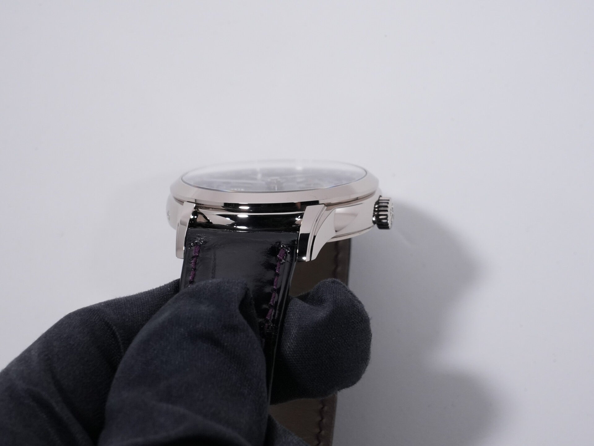 パテックフィリップ コンプリケーション ワールドタイム デイト Ref.5330G-010 ホワイトゴールド パープル文字盤 極美品 4h68crem