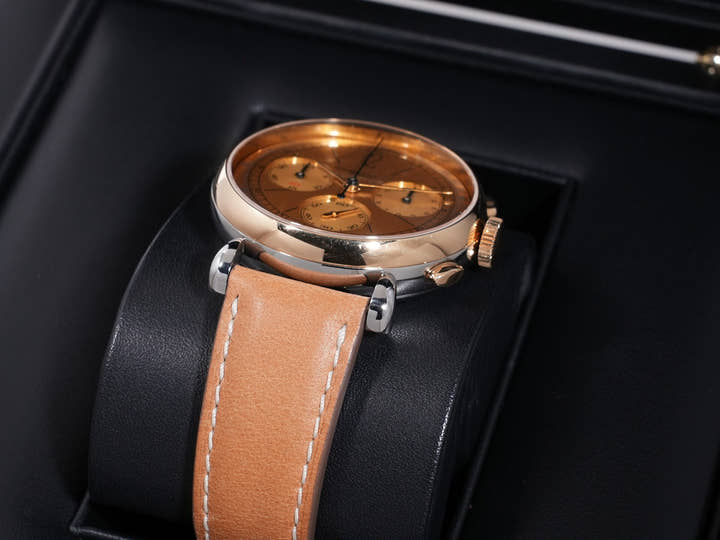 オーデマピゲ リマスター 01 クロノグラフ Ref.26595SR.OO.A032VE.01 ステンレススチール/ピンクゴールド イエローゴールドカラー文字盤 中古 gcn4b4xa