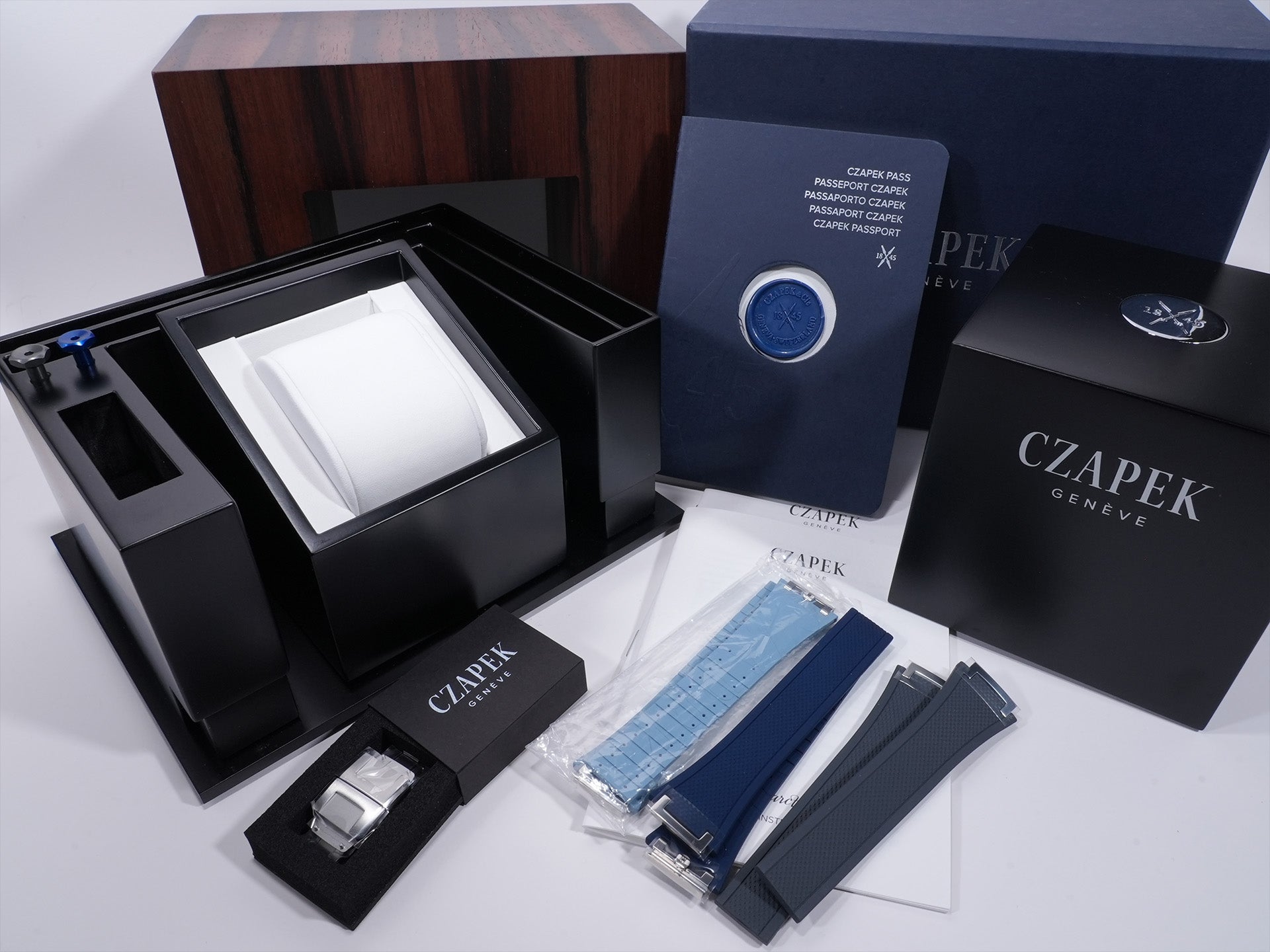 チャペック アンタークティック パサージュ ドゥ ドレーク グレイシャーブルー S Ref.- ステンレススチール グレイシャーブルー文字盤 未使用 339tpwfh