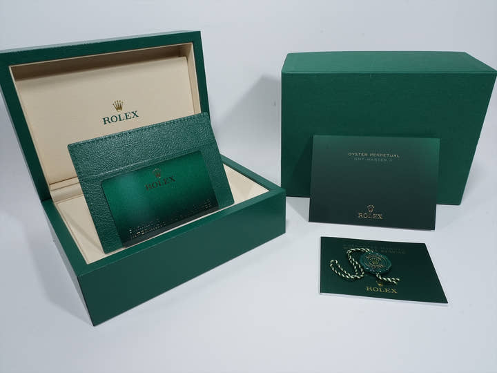 ロレックス GMTマスターII Ref.126710BLNR ステンレススチール ブラック文字盤 オイスターブレスレット 未使用 8by269pa