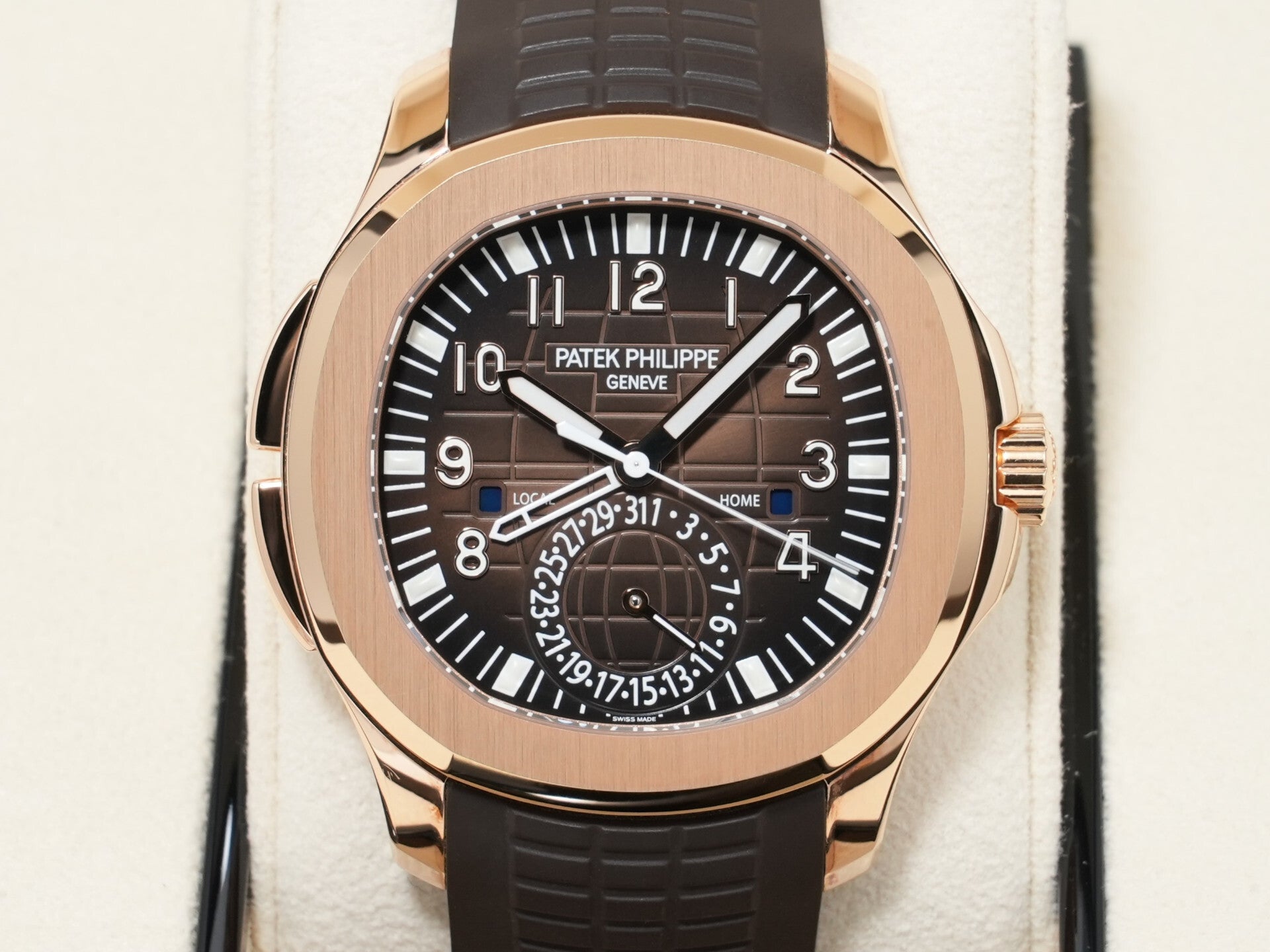 Patek Philippe Aquanaut Ref. 5164R-001 Rose Gold Brown Embossed Dial, Excellent Condition 6rifj45e