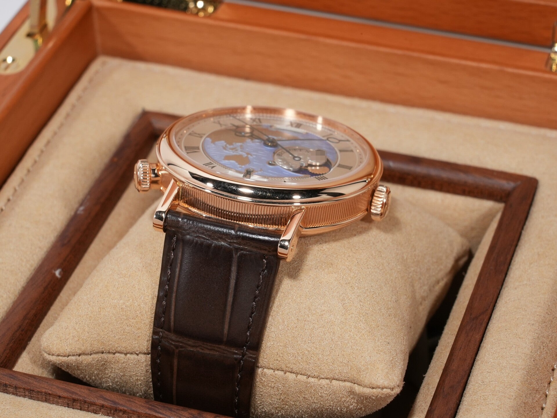 ブレゲ クラシック オーラ ムンディ Ref.5717BR/AS/9ZU ローズゴールド シルバー文字盤 中古 a4nqhfea