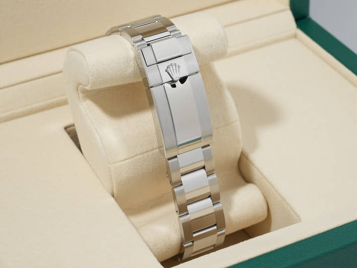 ロレックス デイトナ Ref.126500LN ステンレススチール ブラック文字盤 未使用 a4wbh6er