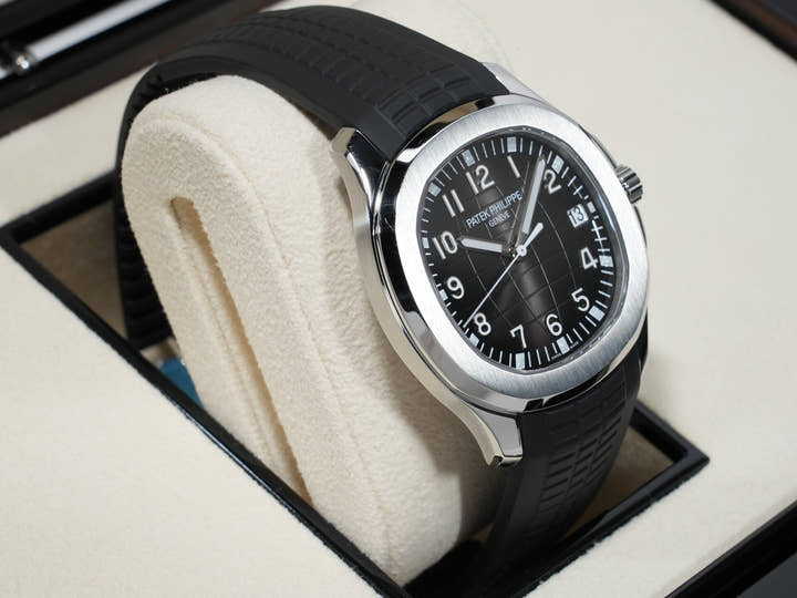 パテックフィリップ アクアノート Ref.5167A-001 ステンレススチール ブラック文字盤 中古 qnt5pf73