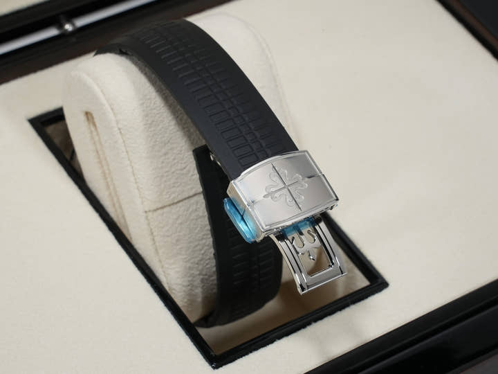パテックフィリップ アクアノート Ref.5167A-001 ステンレススチール ブラック文字盤 中古 qnt5pf73