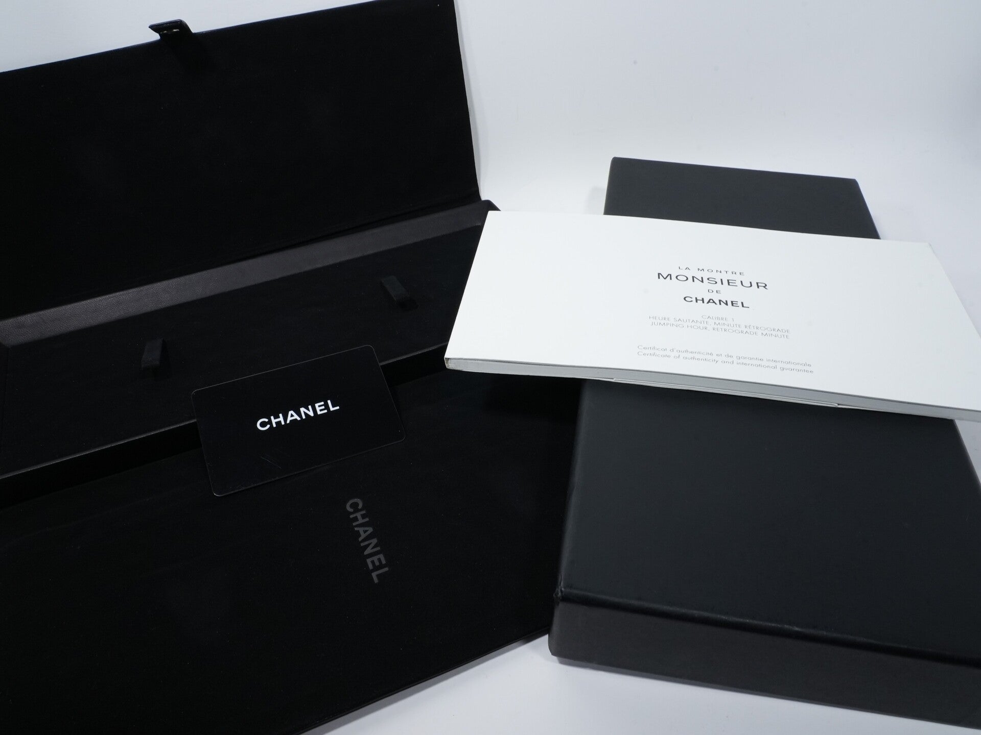 シャネル ムッシュー ドゥ シャネル Ref.H6672 ホワイトゴールド オパール アイボリー文字盤 中古 n77fg6y9