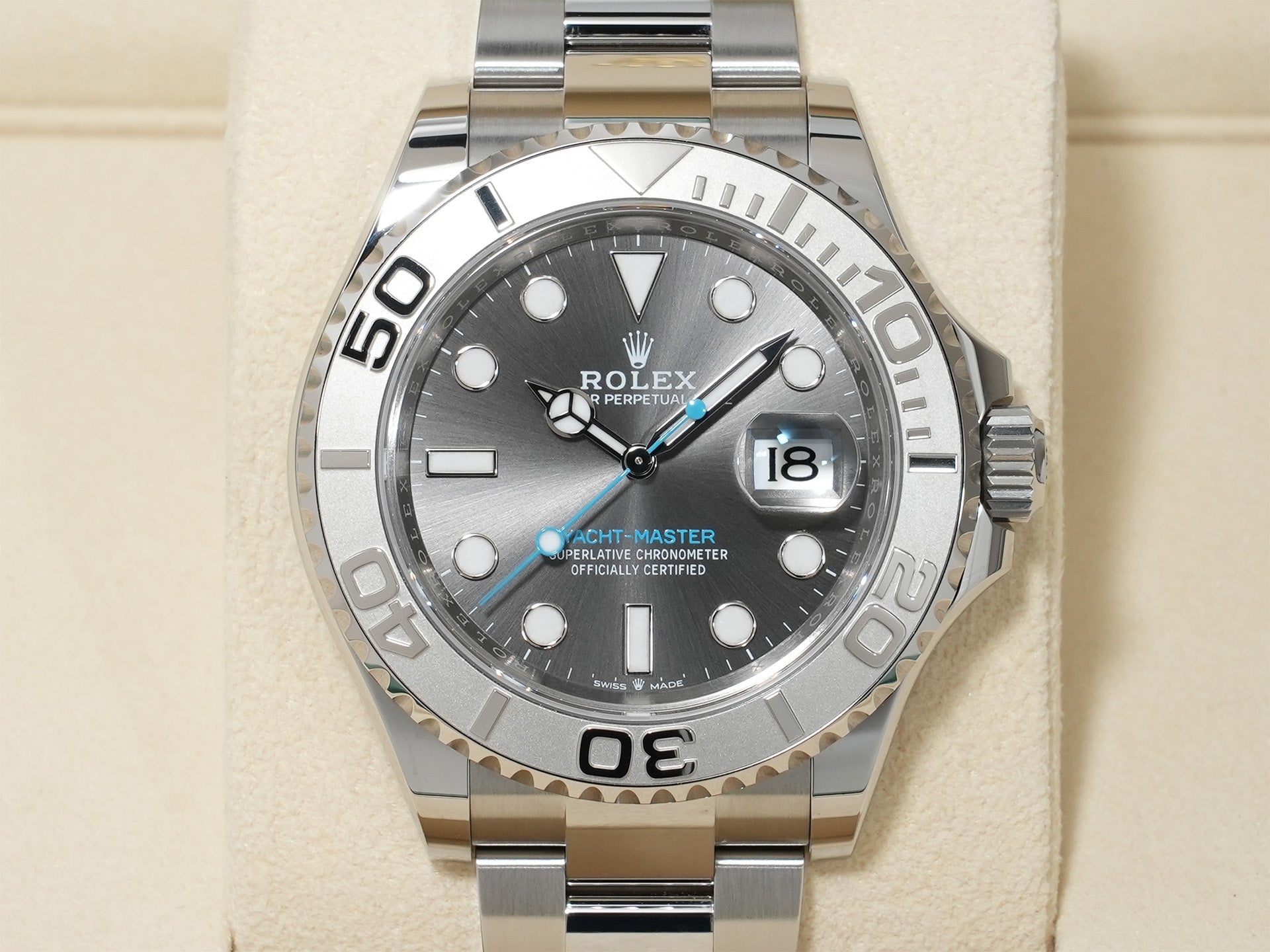 Rolex Yacht-Master 40 Ref. 126622 Stainless Steel/Platinum Slate Dial, Unused f8nkecf6