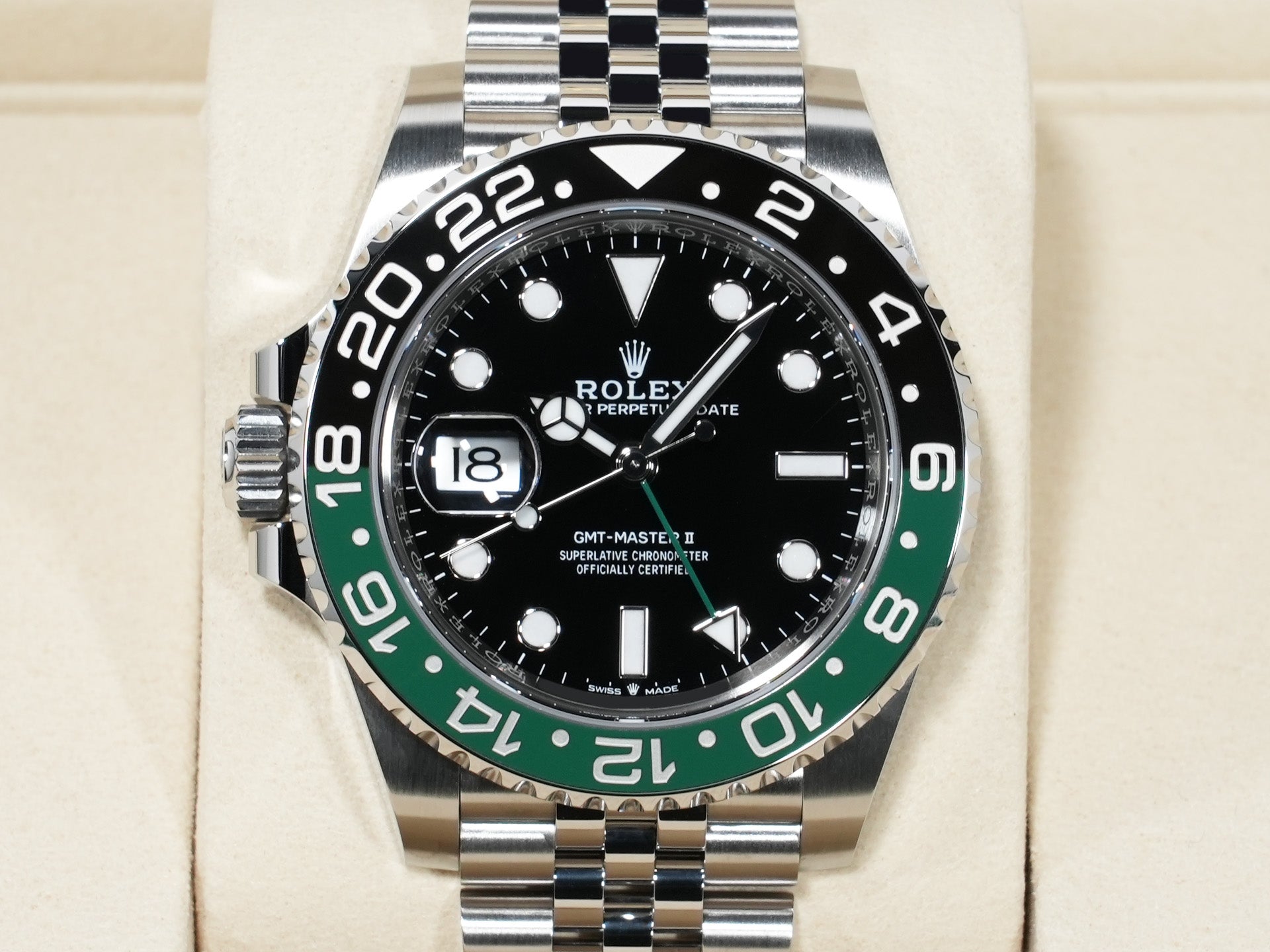 Rolex GMT-Master II Ref. 126720VTNR Stainless Steel Black Dial Jubilee Bracelet Unused 8fi69z3o