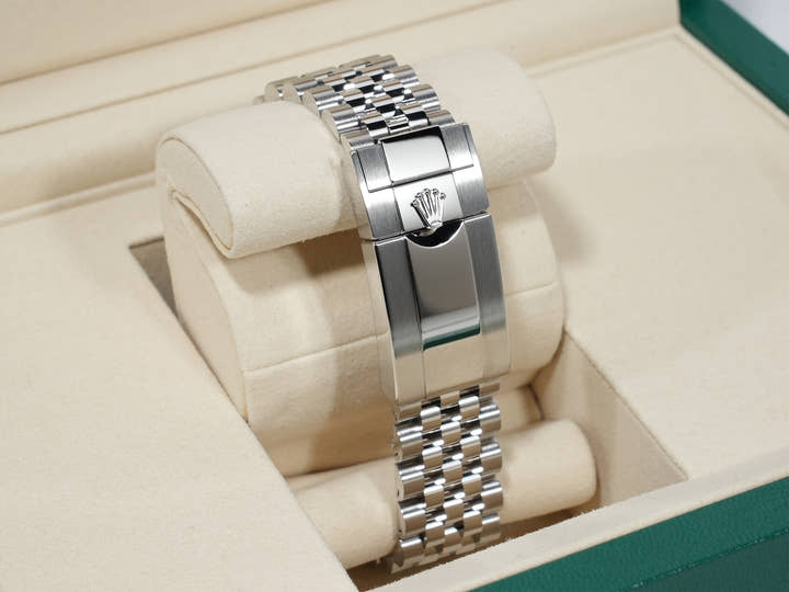 Rolex GMT-Master II Ref. 126720VTNR Stainless Steel Black Dial Jubilee Bracelet Unused 8fi69z3o