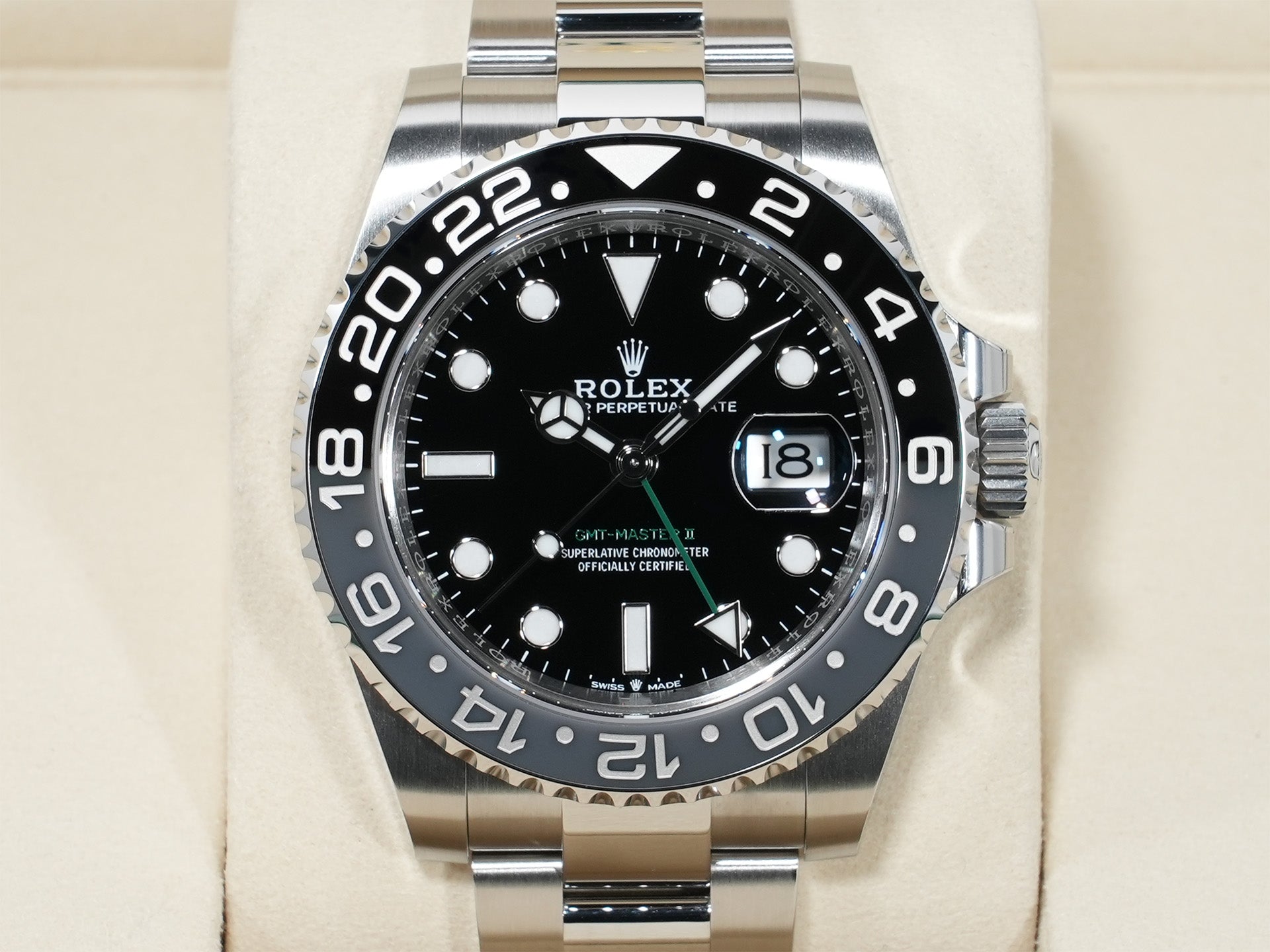 Rolex GMT-Master II Ref. 126710GRNR Stainless Steel Black Dial Oyster Bracelet Unused wkyw4pjz
