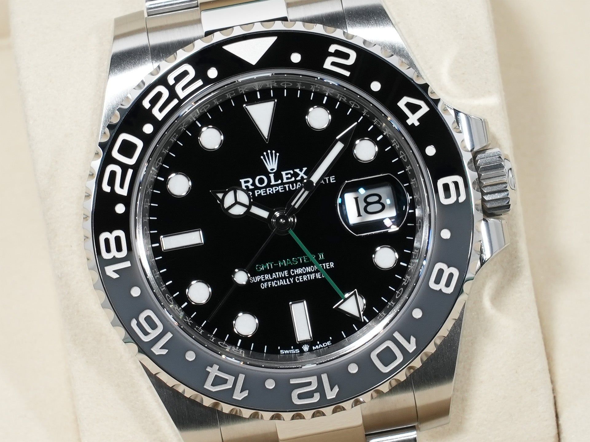 Rolex GMT-Master II Ref. 126710GRNR Stainless Steel Black Dial Oyster Bracelet Unused wkyw4pjz