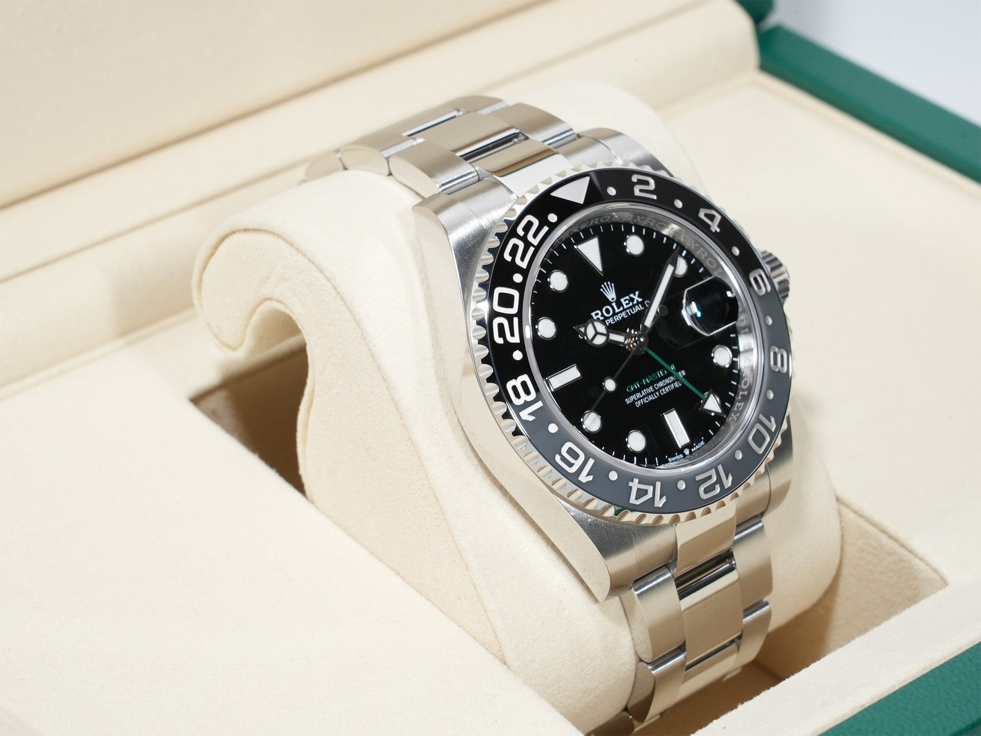 Rolex GMT-Master II Ref. 126710GRNR Stainless Steel Black Dial Oyster Bracelet Unused wkyw4pjz