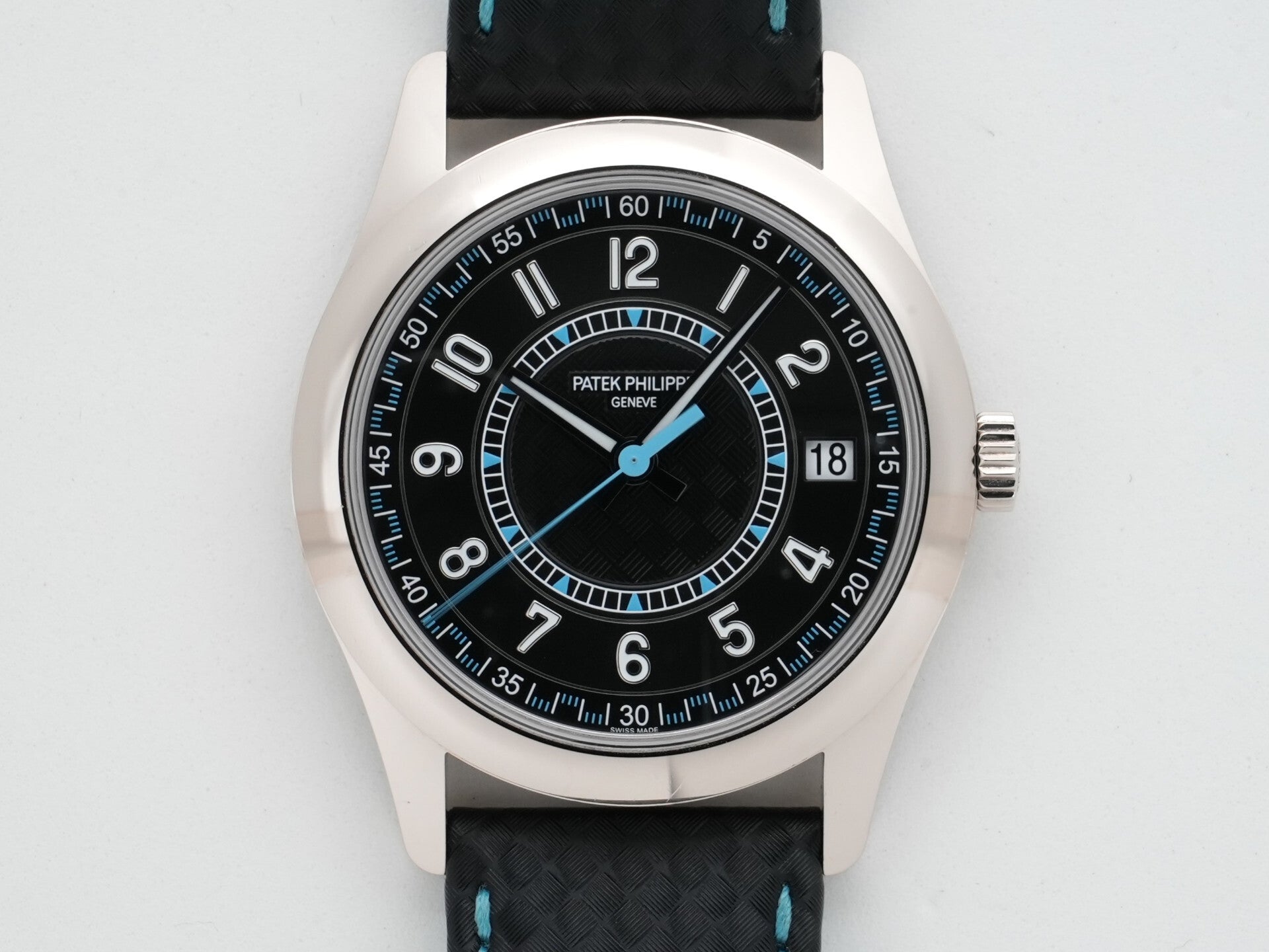 Patek Philippe Calatrava Ref. 6007G-011 White Gold Ebony Black Dial Pre-owned (uz8ercvr appears to be an internal reference number and not part of the product description)