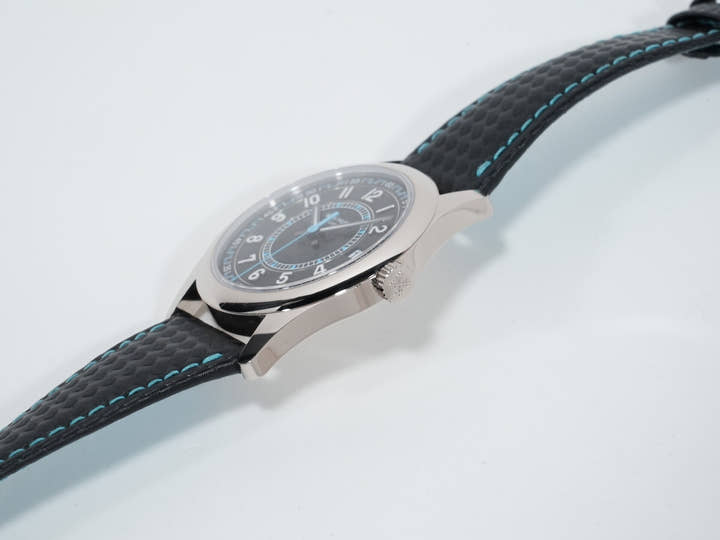 Patek Philippe Calatrava Ref. 6007G-011 White Gold Ebony Black Dial Pre-owned (uz8ercvr appears to be an internal reference number and not part of the product description)