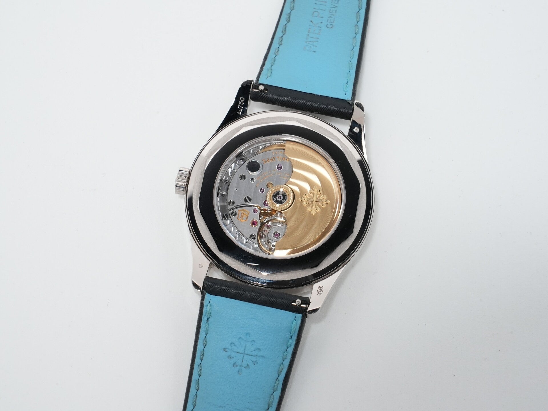 Patek Philippe Calatrava Ref. 6007G-011 White Gold Ebony Black Dial Pre-owned (uz8ercvr appears to be an internal reference number and not part of the product description)