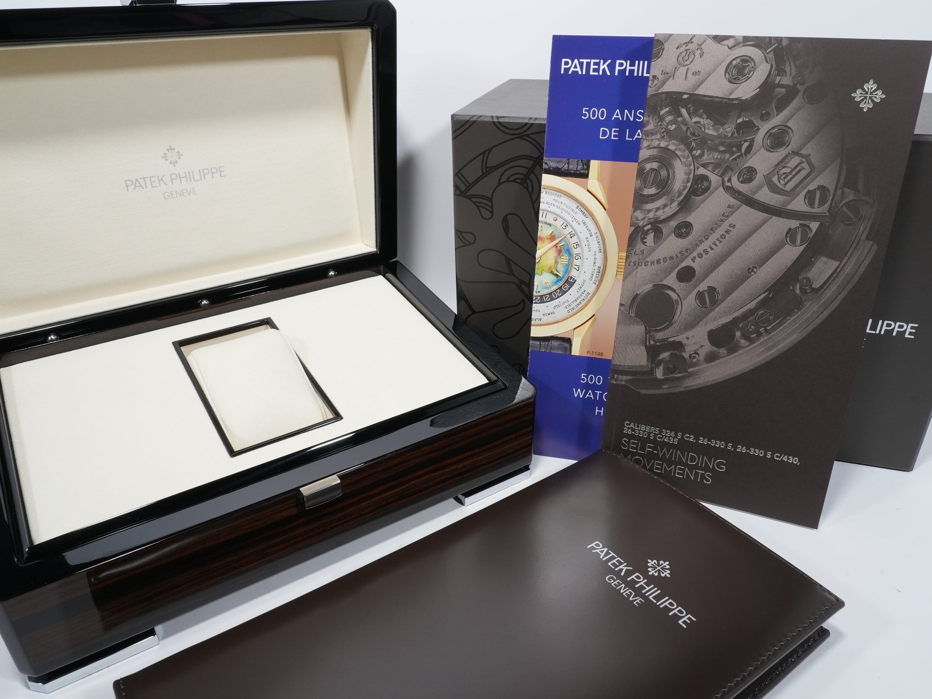 Patek Philippe Calatrava Ref. 6007G-011 White Gold Ebony Black Dial Pre-owned (uz8ercvr appears to be an internal reference number and not part of the product description)