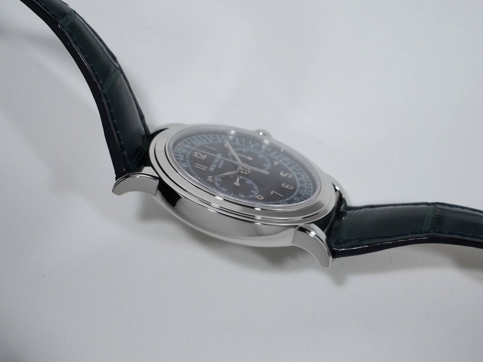 Patek Philippe Complication Chronograph Ref. 5070P-001 Platinum Blue Dial Pre-owned 7iovfnsx