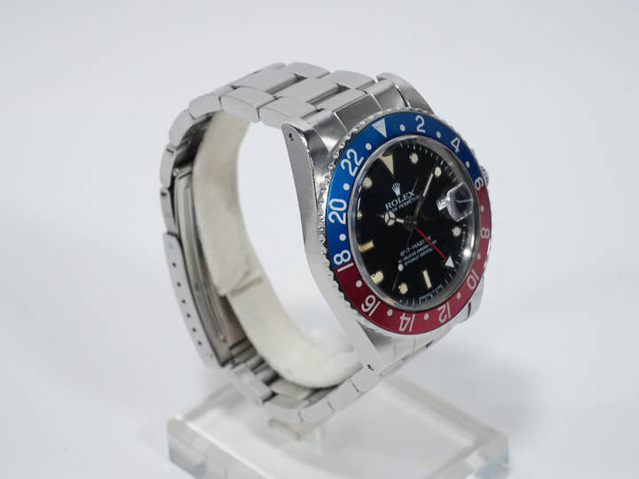 Rolex GMT Master Ref. 16750, stainless steel, black dial, Oyster bracelet, pre-owned (ep244ax3)