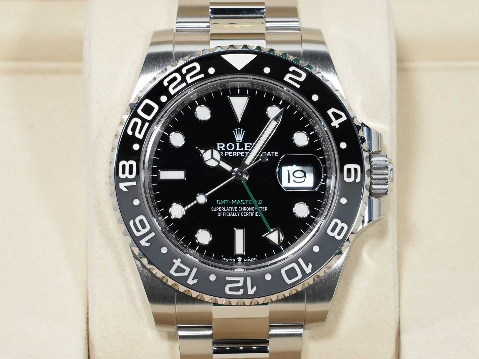 Rolex GMT-Master II Ref. 126710GRNR Stainless Steel Black Dial Oyster Bracelet Unused t8ta9jjb
