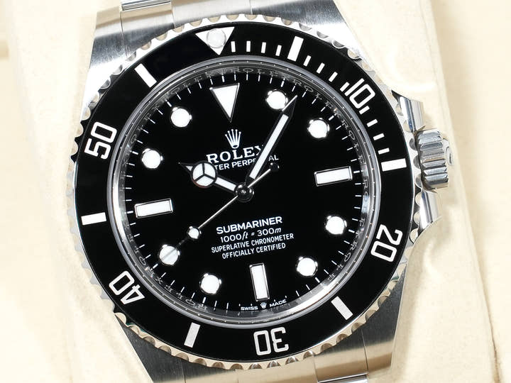 Rolex Submariner No-Date Ref. 124060 Stainless Steel Black Dial Unused tnut9zuu