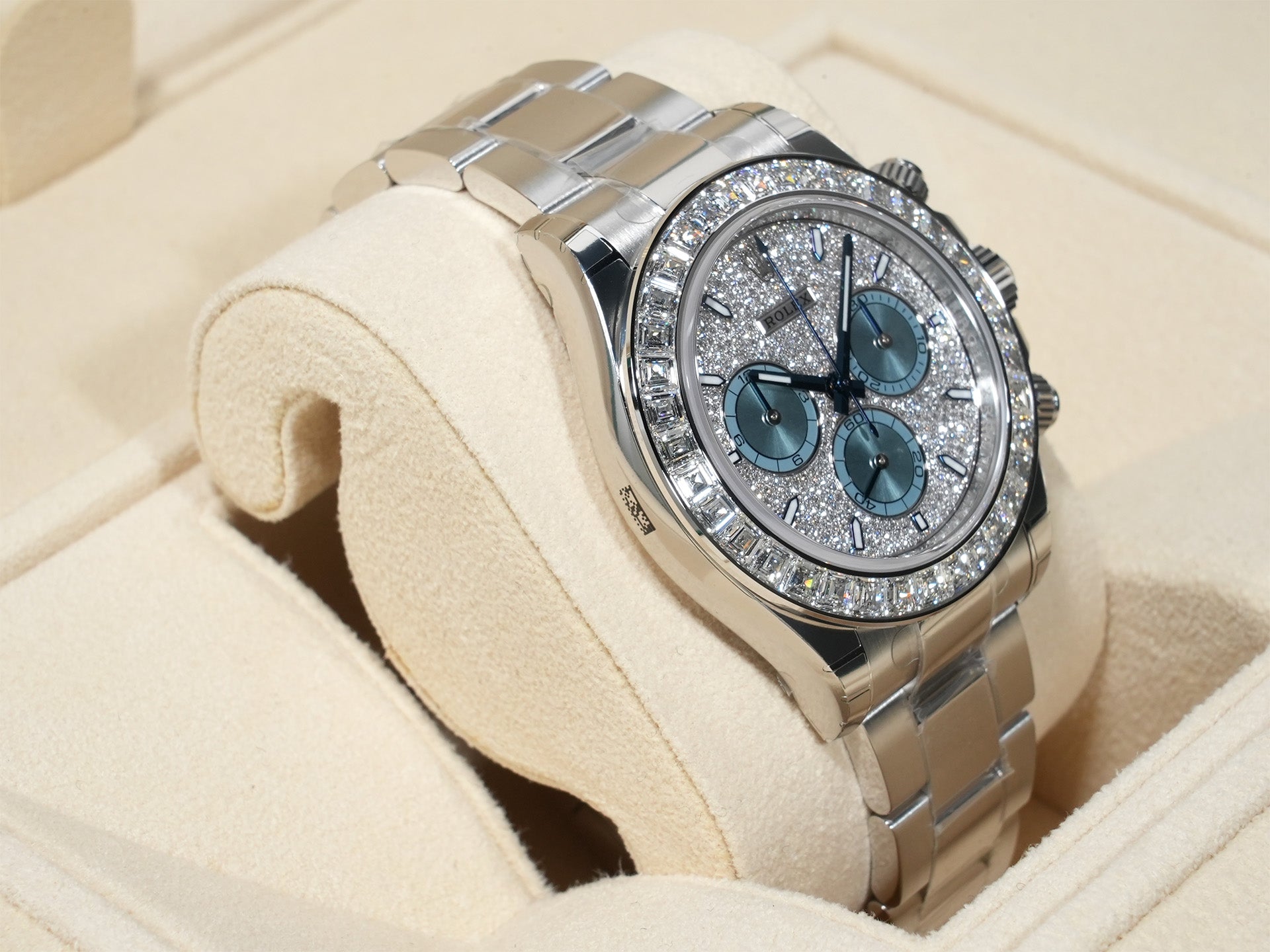 Rolex Daytona Ref. 126576TBR Platinum Pave Diamond Dial, Unused.