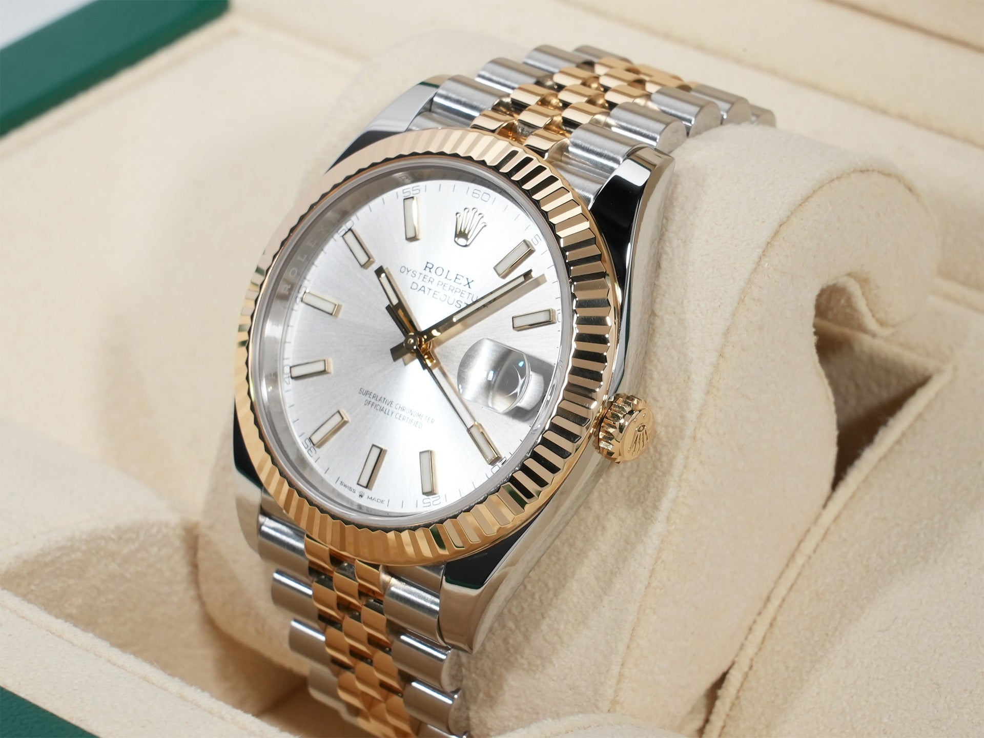 Rolex Datejust 41 Ref. 126333 Stainless Steel/Yellow Gold Silver Dial Jubilee Bracelet, Excellent Condition d62q97ac