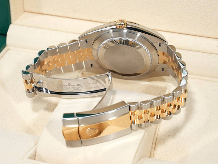 Rolex Datejust 41 Ref. 126333 Stainless Steel/Yellow Gold Silver Dial Jubilee Bracelet, Excellent Condition d62q97ac